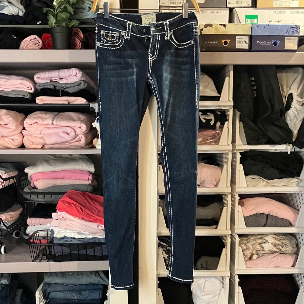 LA Idol Jeans With White Stitching & Bling Details